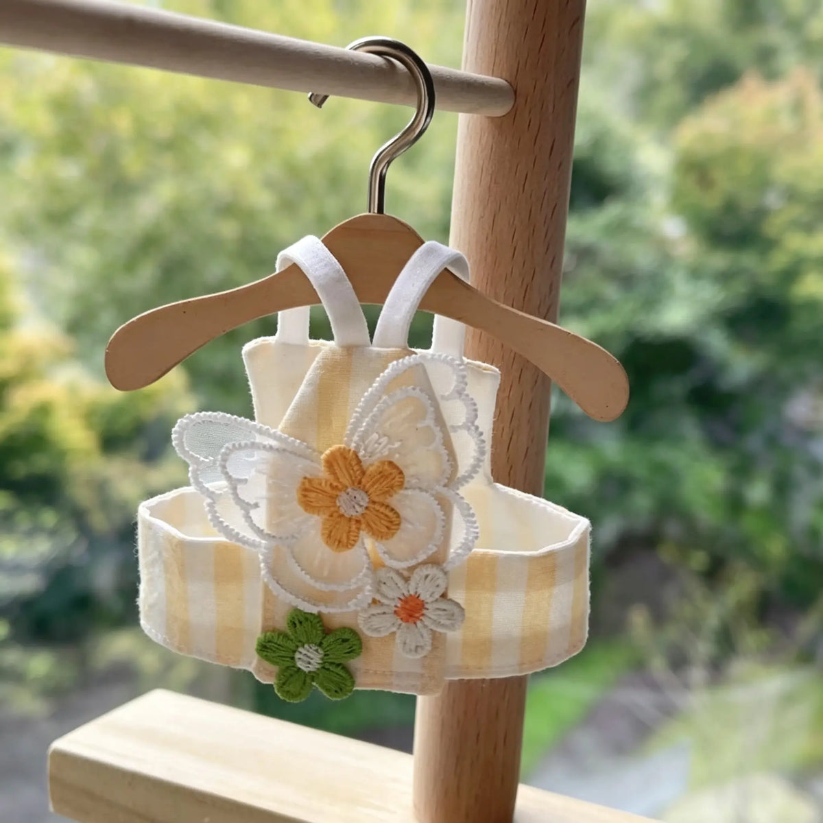Sunny Gingham Butterfly Flight Harness